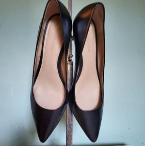 Saks 5th Avenue Black heels